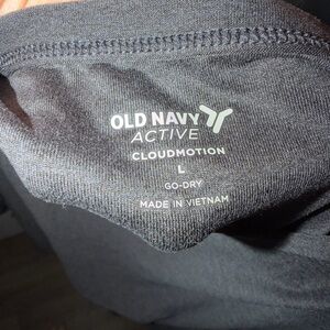 Old Navy Cropped Athletic T-shirt